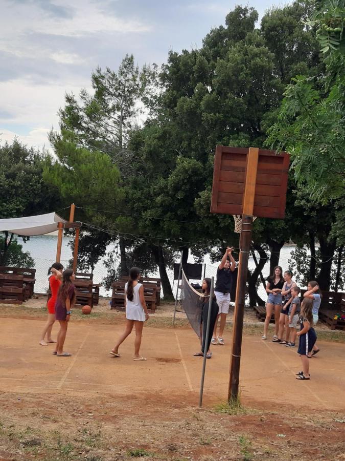 Hotel Grand Veles camp Banjole Exterior foto