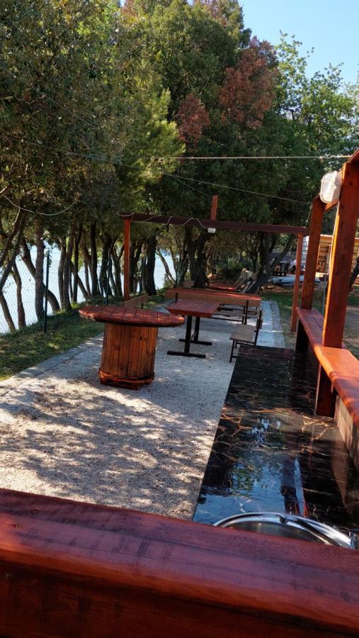 Hotel Grand Veles camp Banjole Exterior foto