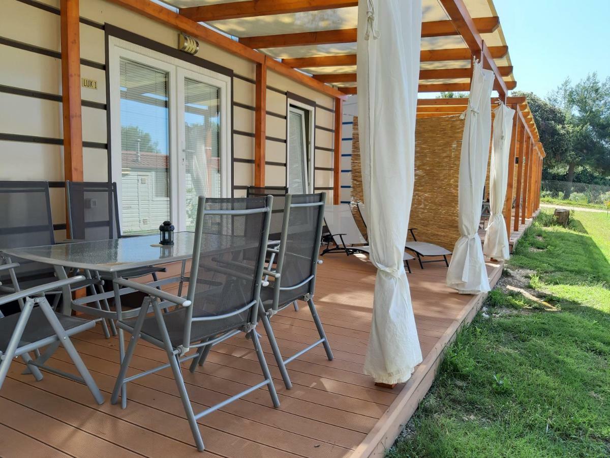 Hotel Grand Veles camp Banjole Exterior foto